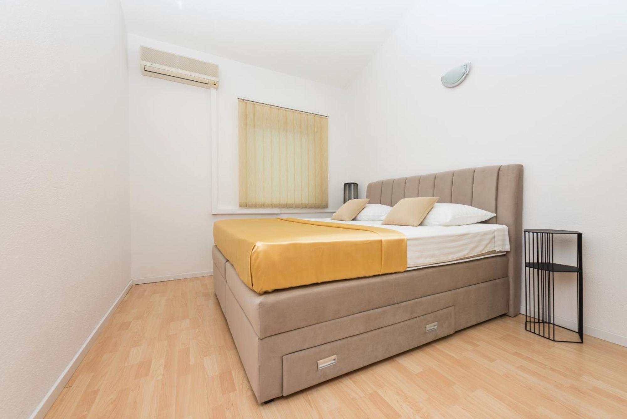 Apartman Filipovic Makarska Esterno foto